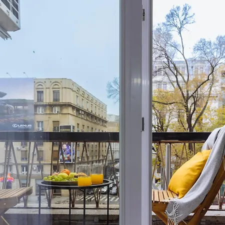 Celeste - Ultracentral, Square I Carpark I Balcony *