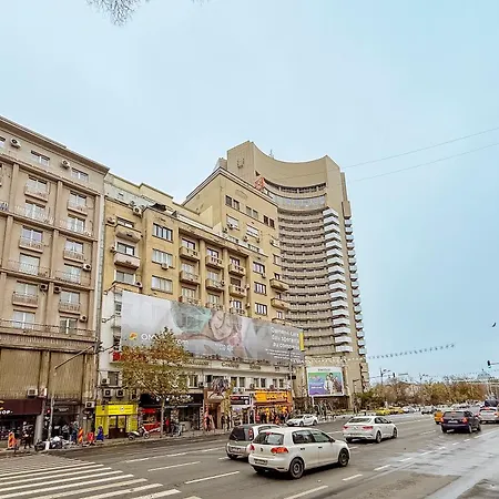 Apartment Celeste - Ultracentral, Square I Carpark I Balcony Bucharest
