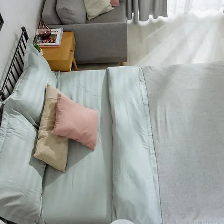 Apartment Celeste - Ultracentral, Square I Carpark I Balcony *