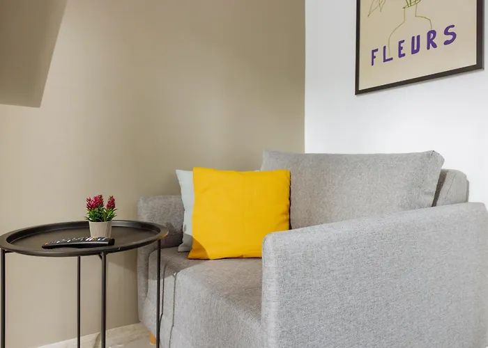 Apartament Celeste - Ultracentral, Square Bucureşti