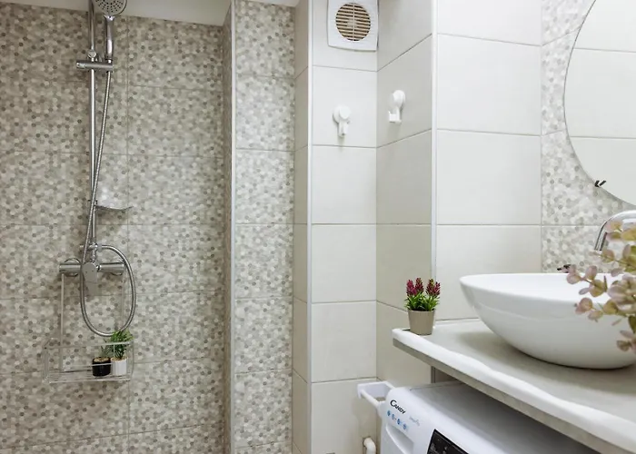 Celeste - Ultracentral, Square * بوخارست