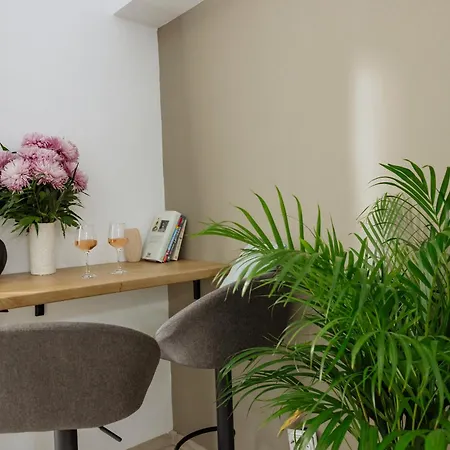 Appartamento Celeste - Ultracentral, Square I Carpark I Balcony *