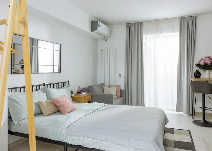 Celeste - Ultracentral, Square *